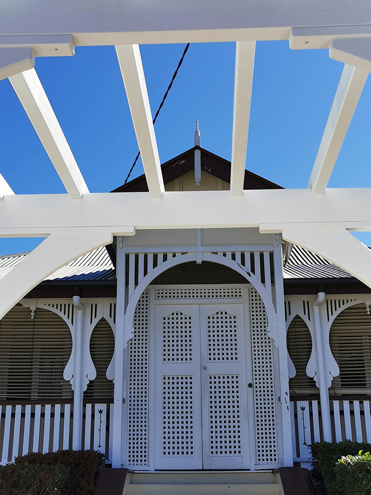 The new Entrance Arbour looks fantastic as you walk up towards the Original 1910 Queenslander.