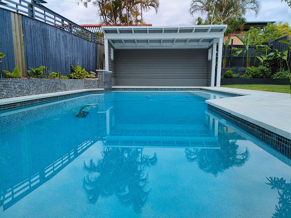 This Pool Cabana fills the end of the pool surround perfectly.