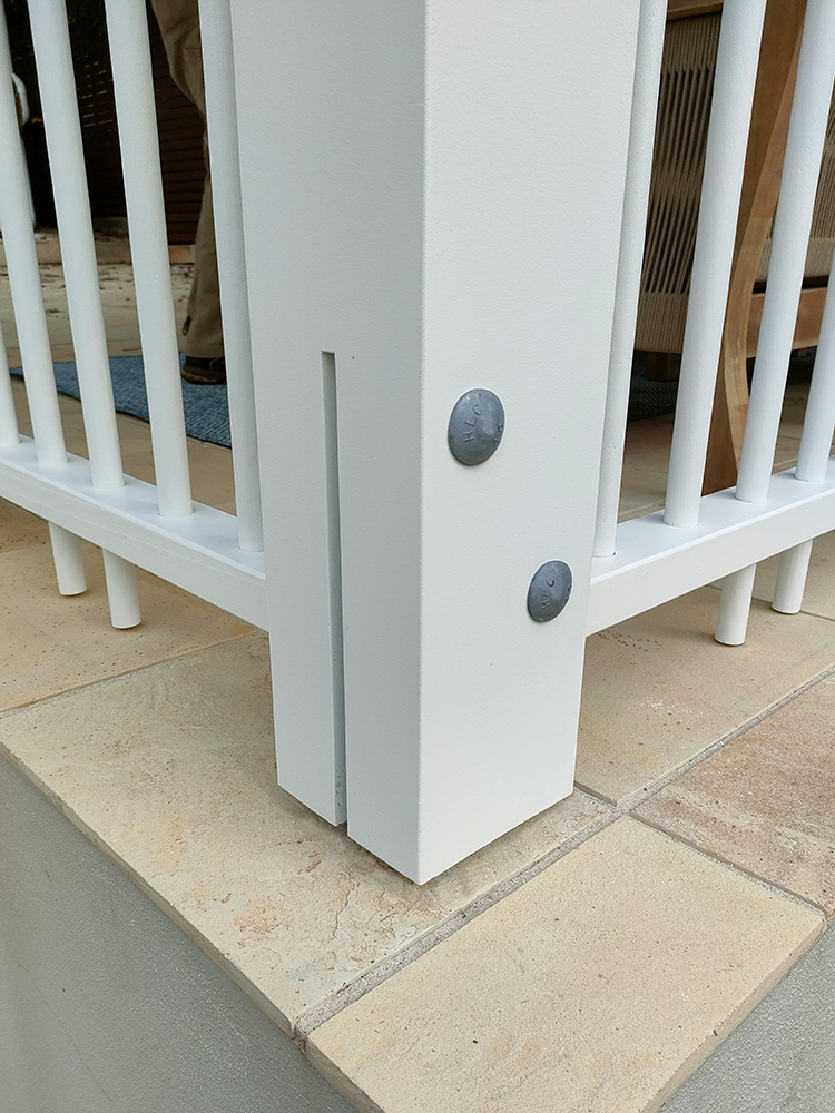 The Gazebo Posts have been placed to fit really nicely on the existing pool surround and have a beautiful finish with the knife plate galvanzied bracket that was used.