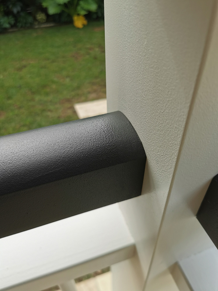Here you can view the handrail balustrading and how exactly it fits in place with a flawless finish.