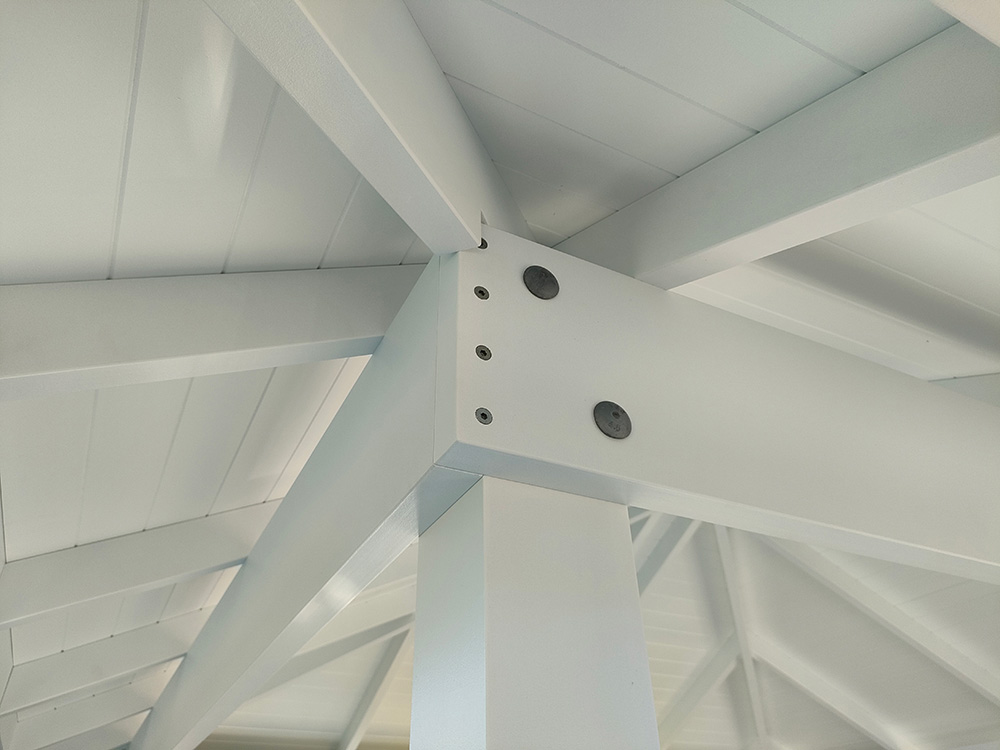 The Gazebo has all hidden fixings on the ceilings, the fixings that can be see are the Galvanized bolts and the exactly placed screws on the beams, the finish is clean and precise.