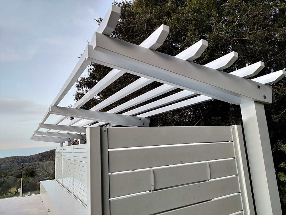 A modified Splayed end has been selected for the Pergola and it looks quite nice.