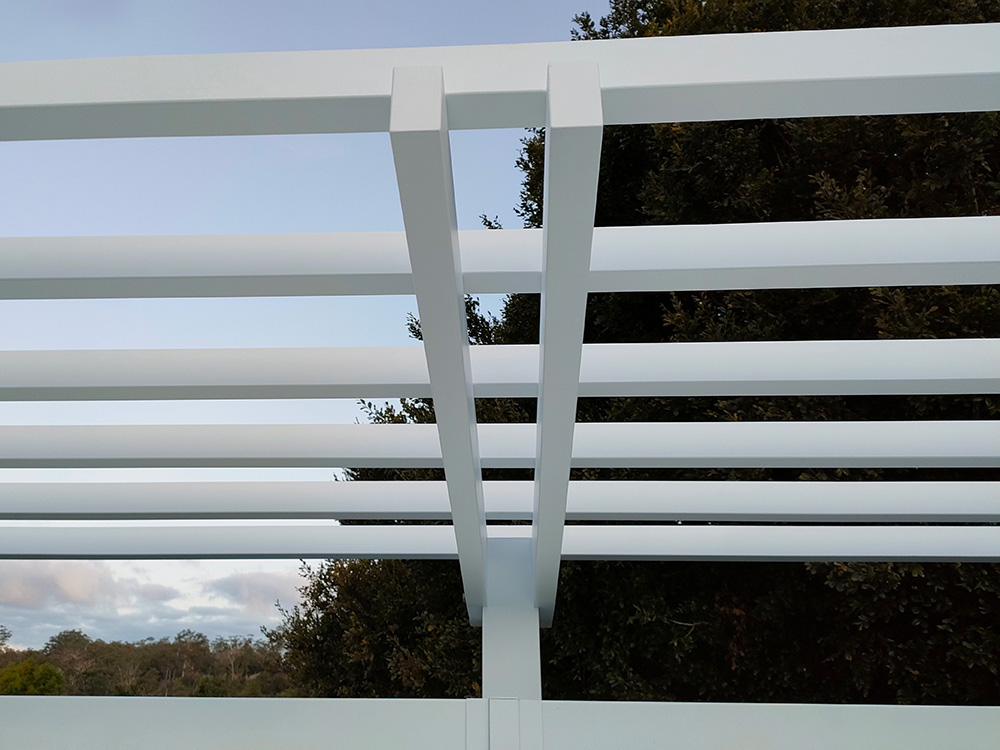 A modified Splayed end has been selected for the Pergola with double rafters to sit on each side of the post.