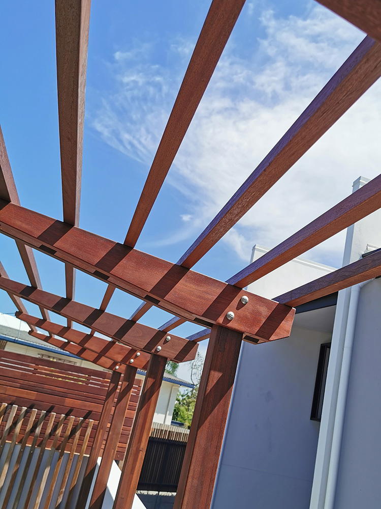 The timber battons and double rafters look great on this attached Cantilever Pergola.