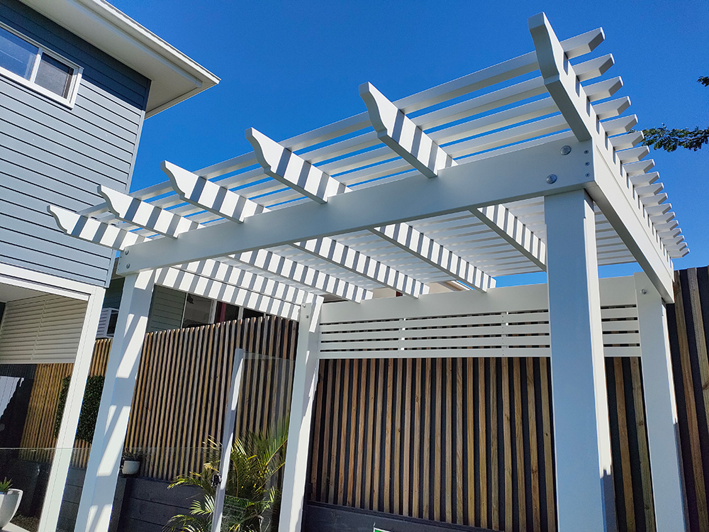 The OGEE Pergola profile looks great on the front overhang of this Pergola.