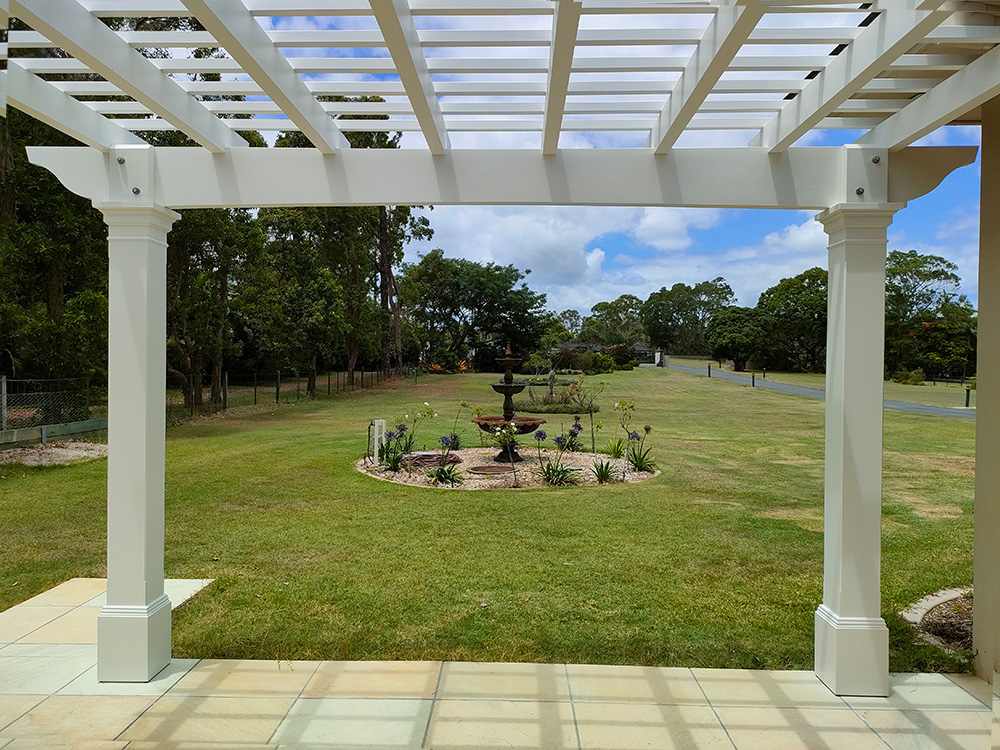 The view from this new sitting area is remarkable. Complimenting this sitting area the new Pergola frames the view of the front yard beautifully.