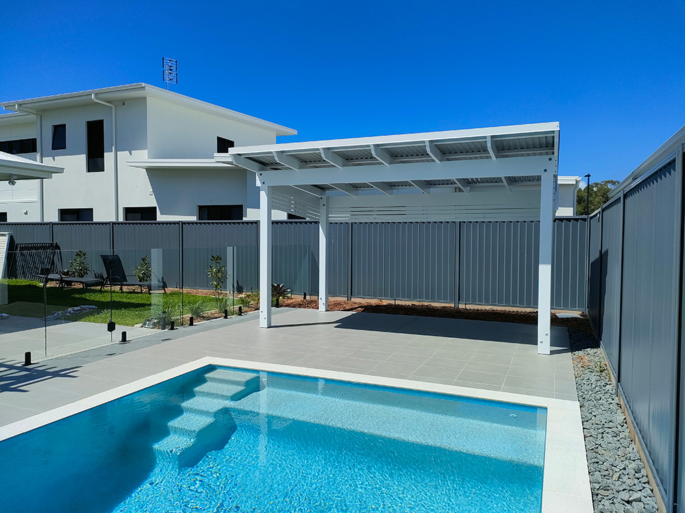 This Roofed Pergola in the modern style with front overhang creates an excellent option for the poolside.