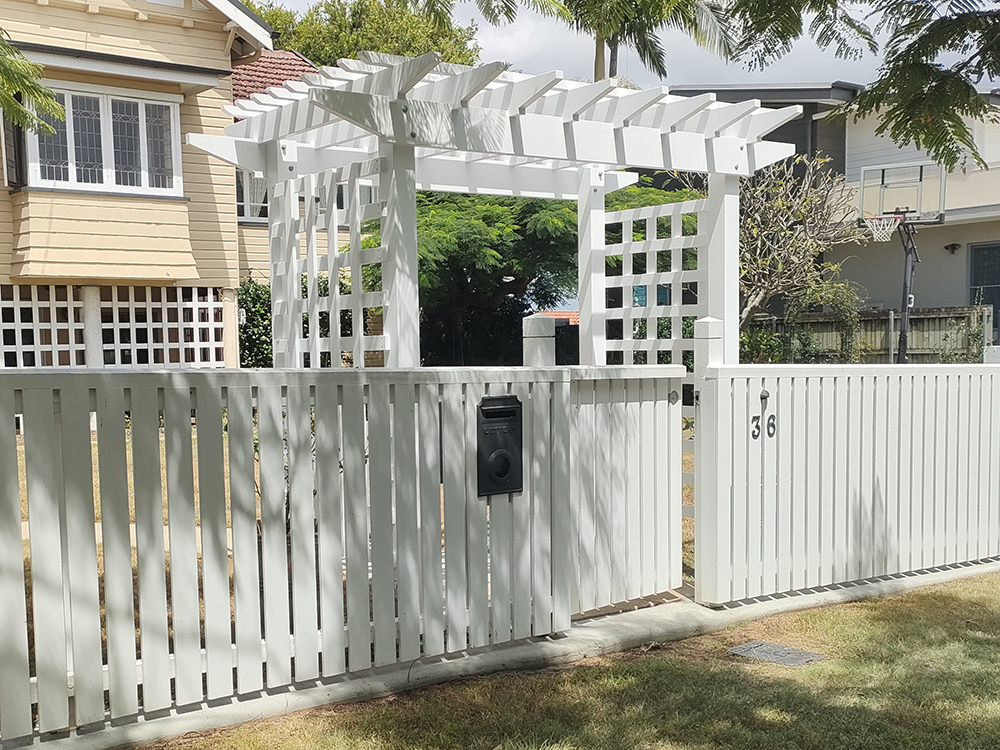 Entrance Arbour Pergola with Side Screening