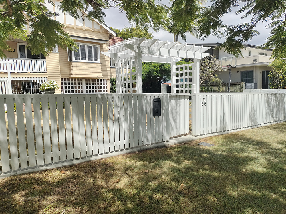 Entrance Arbour Pergola with Side Screening