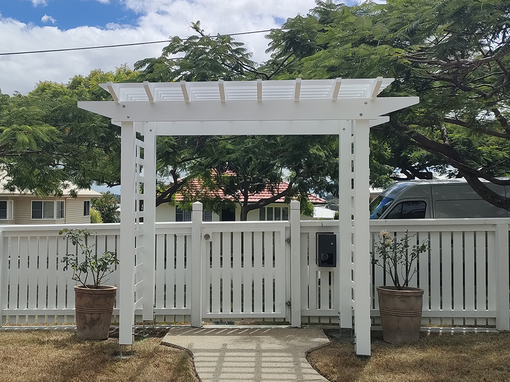 Entrance Arbour Pergola with Side Screening