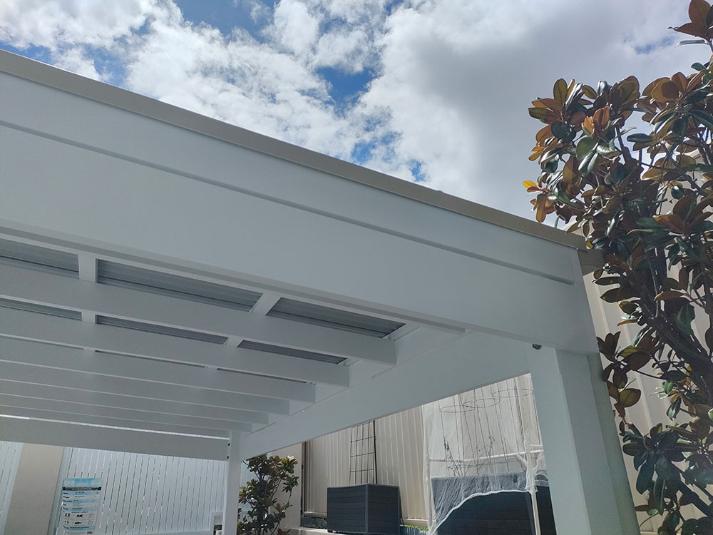 Custom-made back beam with a beautiful flawless finish.