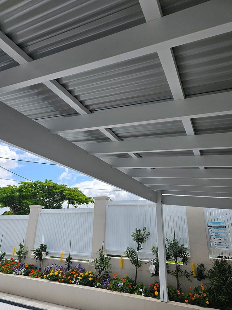 Exposed Colorbond roofing creates a beautiful contrast with exposed rafters.